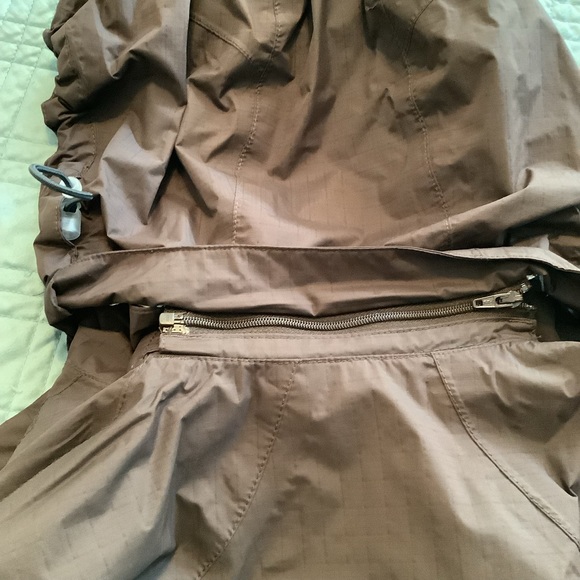 The North Face Brown HyVent DT Raincoat XS - Picture 4 of 5